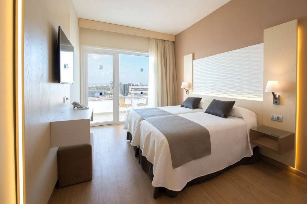 HL Suites Nardos - Only Adults