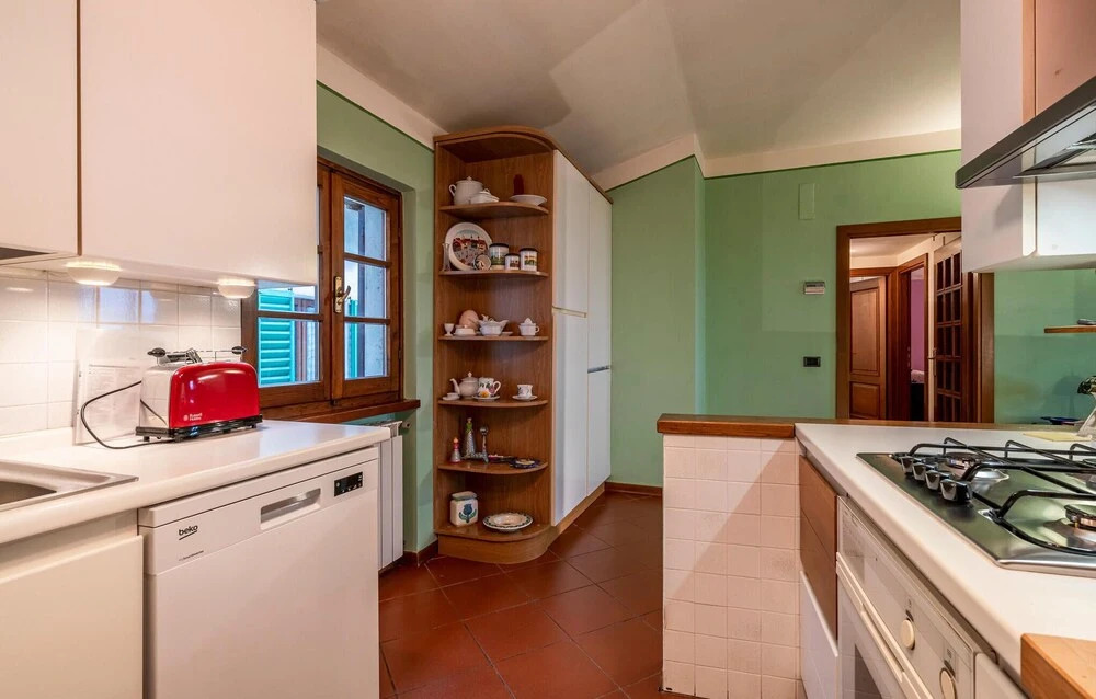Amazing Apartment in Monte San Savino With 2 Bedrooms