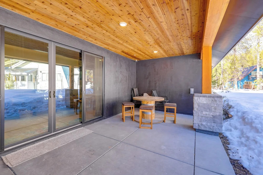 Luxe Soda Springs Retreat: Modern & Spacious!