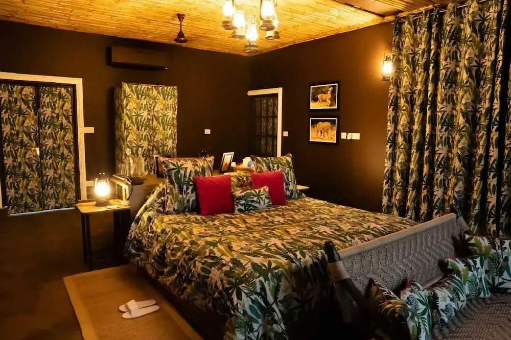 Bamboo Grove Lodge