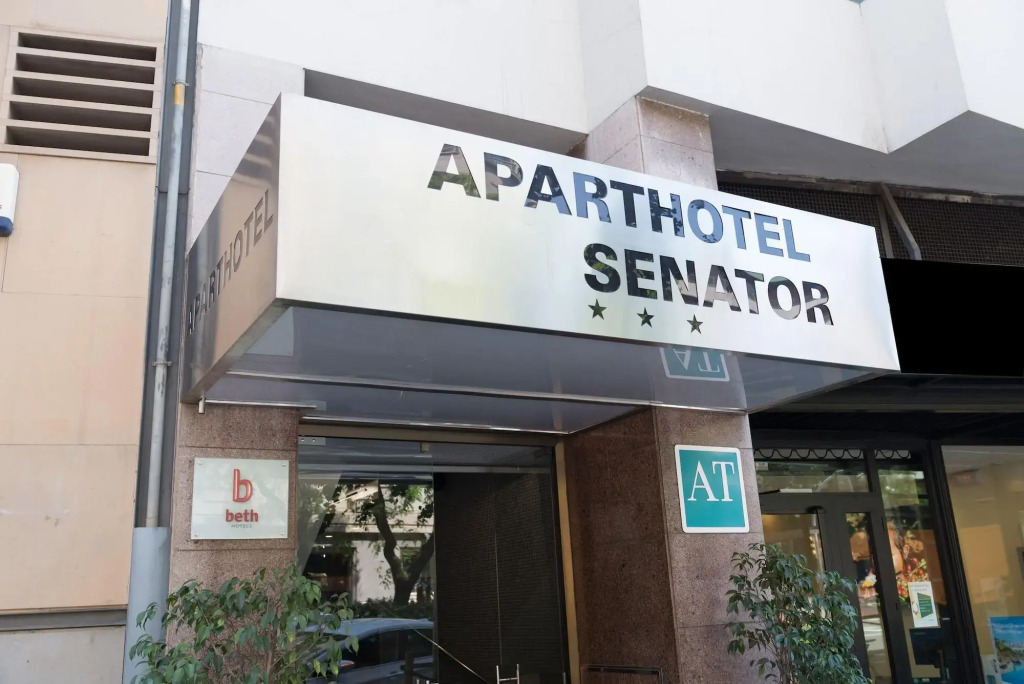 Senator Barcelona Apartments