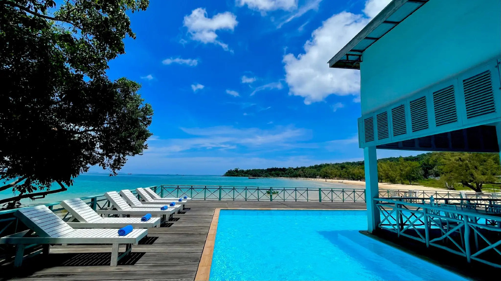 One Beach Resort by EHM