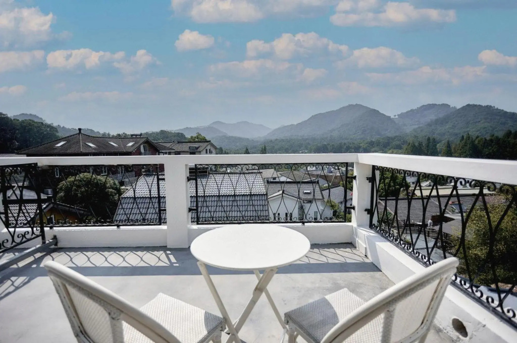 Youshan Courtyard Villa Hotel
