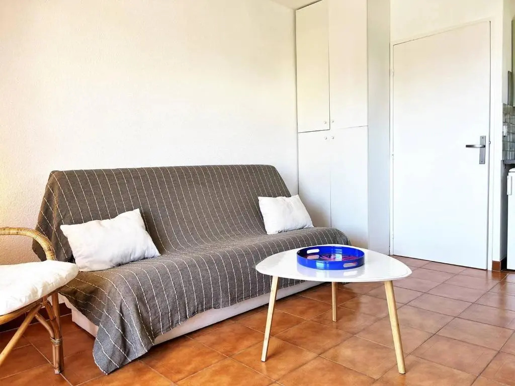Appartement Le Lavandou, 1 pièce, 3 personnes - FR-1-251-420