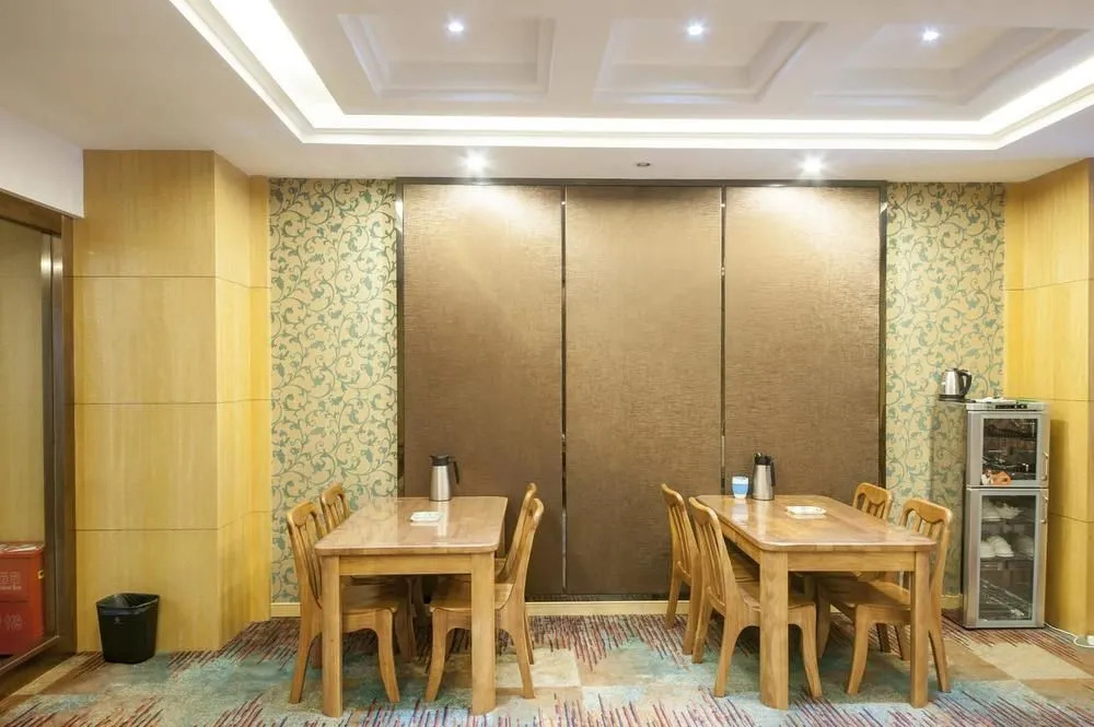 Dollar Hotel- Wuhan