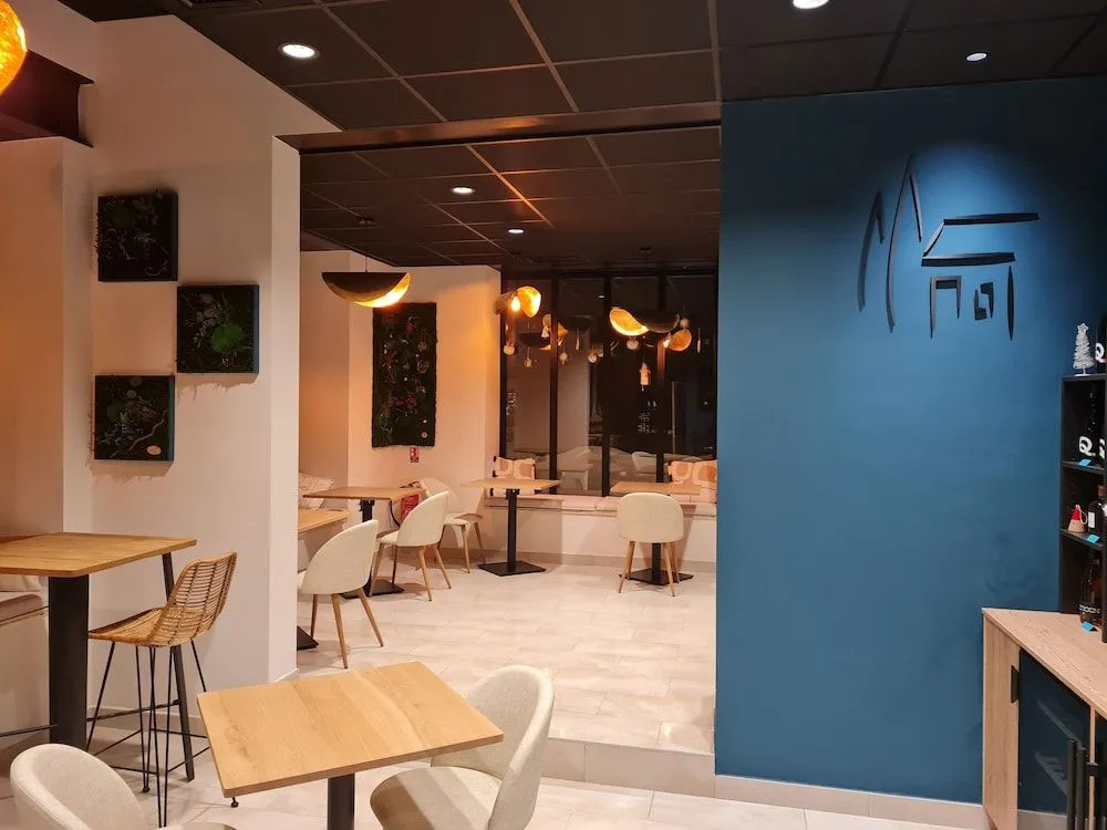 Intense Boutik-Hôtel