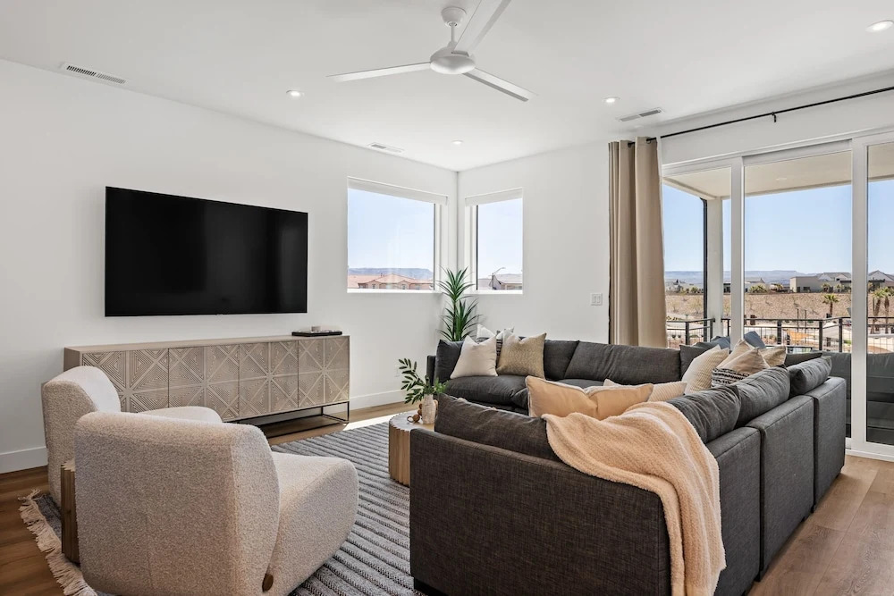 The Sapphire Blanc 5 Bedroom Home
