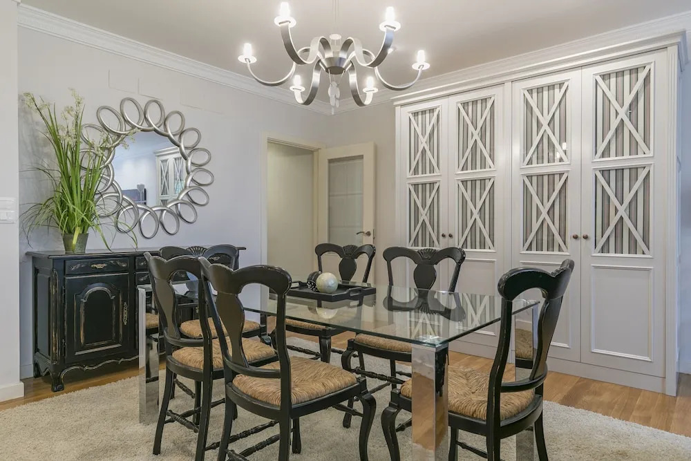 Gran Via 1.2 by Forever Rentals
