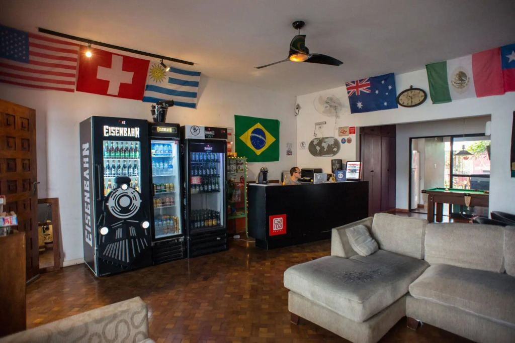 Garoa Hostel Party Bar