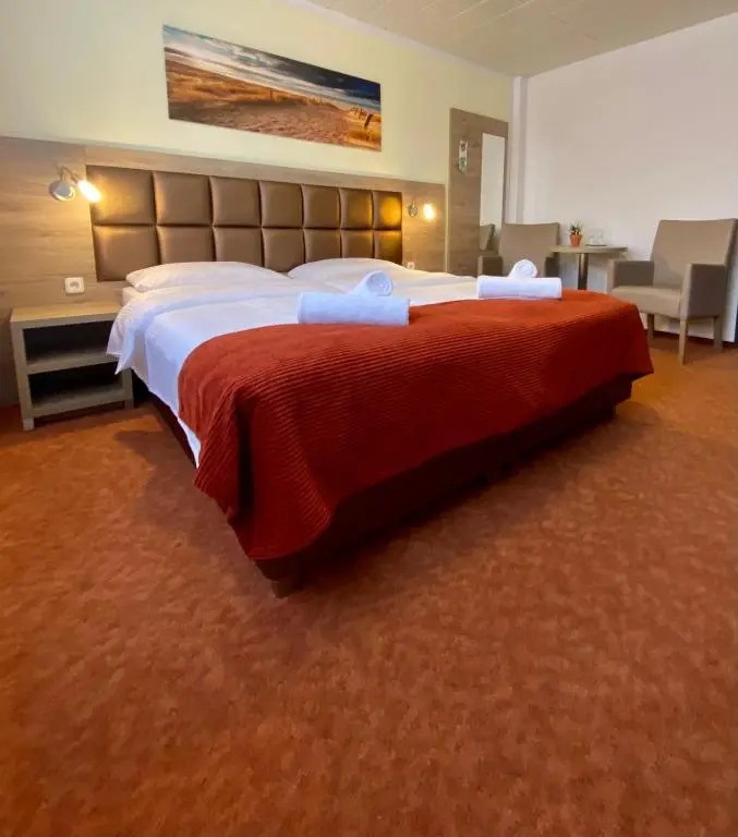 Strand Hotel Nordsee, Hotel Schnaugst