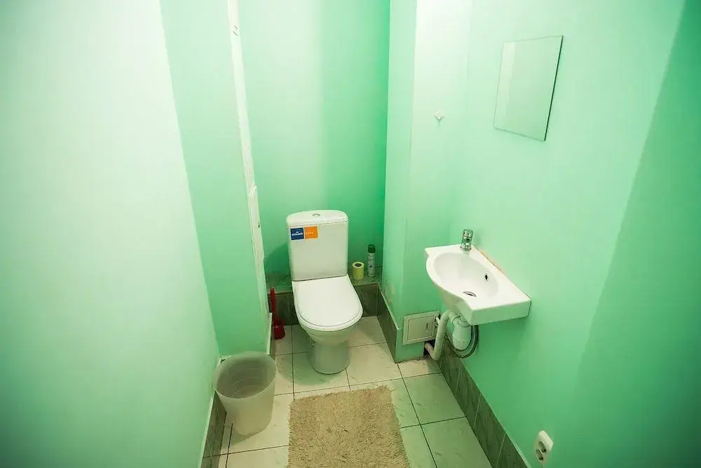 Like Hostel