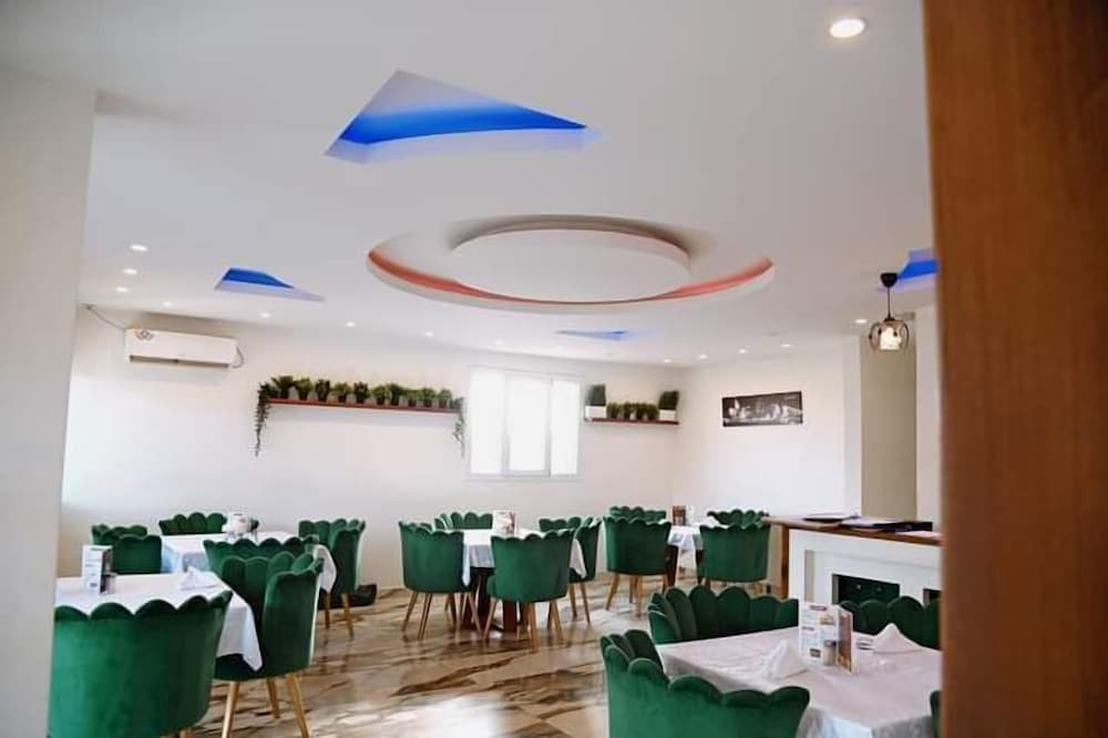 CINCINNATI HOTEL YAOUNDE