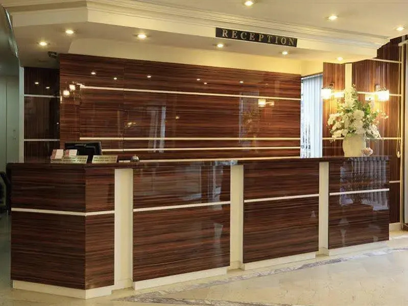 Grand Verda Hotel