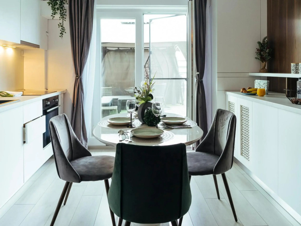 Cozy Special Pallady Apartament with Heated Courtyard