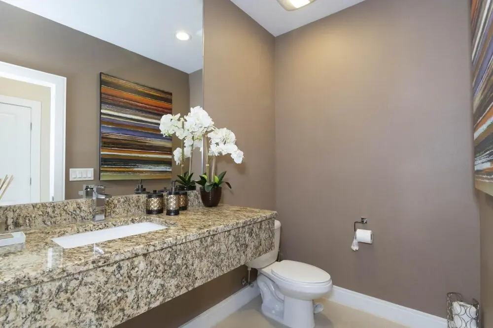 Gorgeous 4Bd Close to Disney @ Magic Village 7646