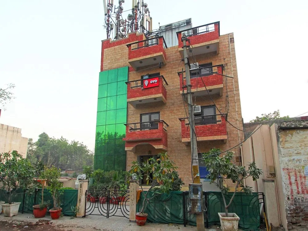 OYO 5106 HKS Residency
