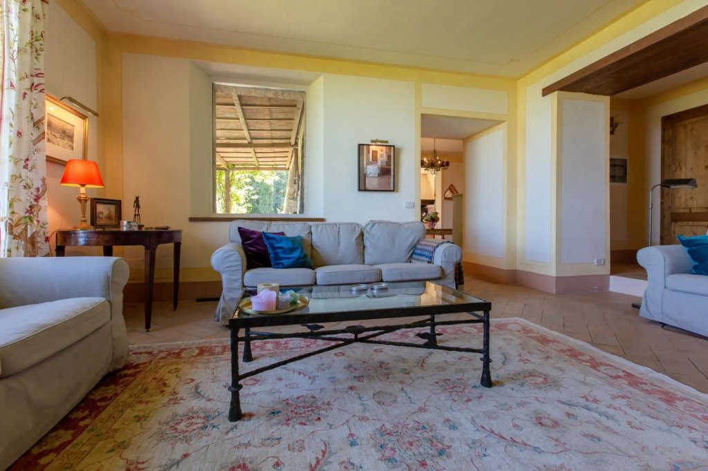 Il Felceto is a beautiful and charming farmhouse that enjoys a privileged position, with a view as f-Il Felceto