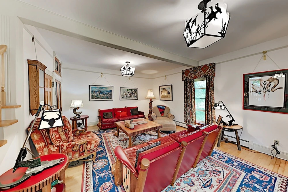 4BR Luxury Log - 4 Br Home