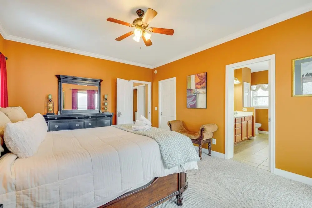 2 Mi to Ski Resort: Beech Mtn Home w/ Fire Pit!