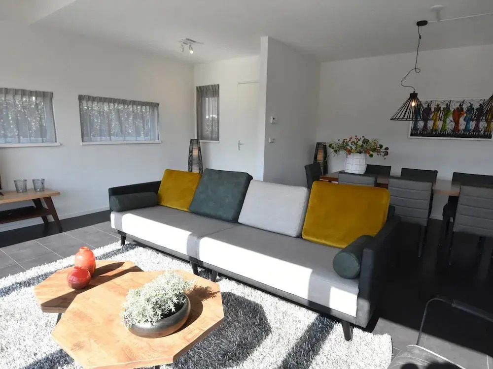 Modern Villa with Large Garden by the Water with Hot Tub & Infrared Sauna