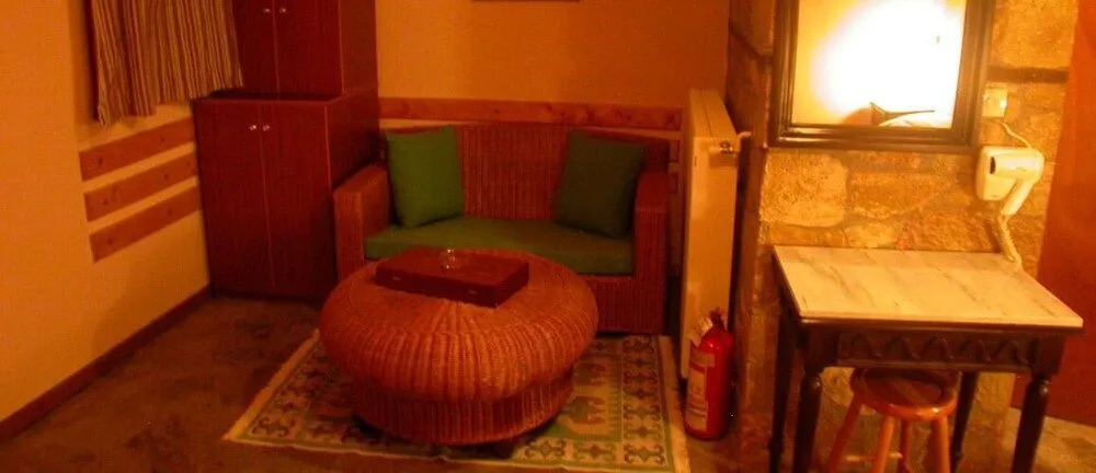 Shelter Ermis