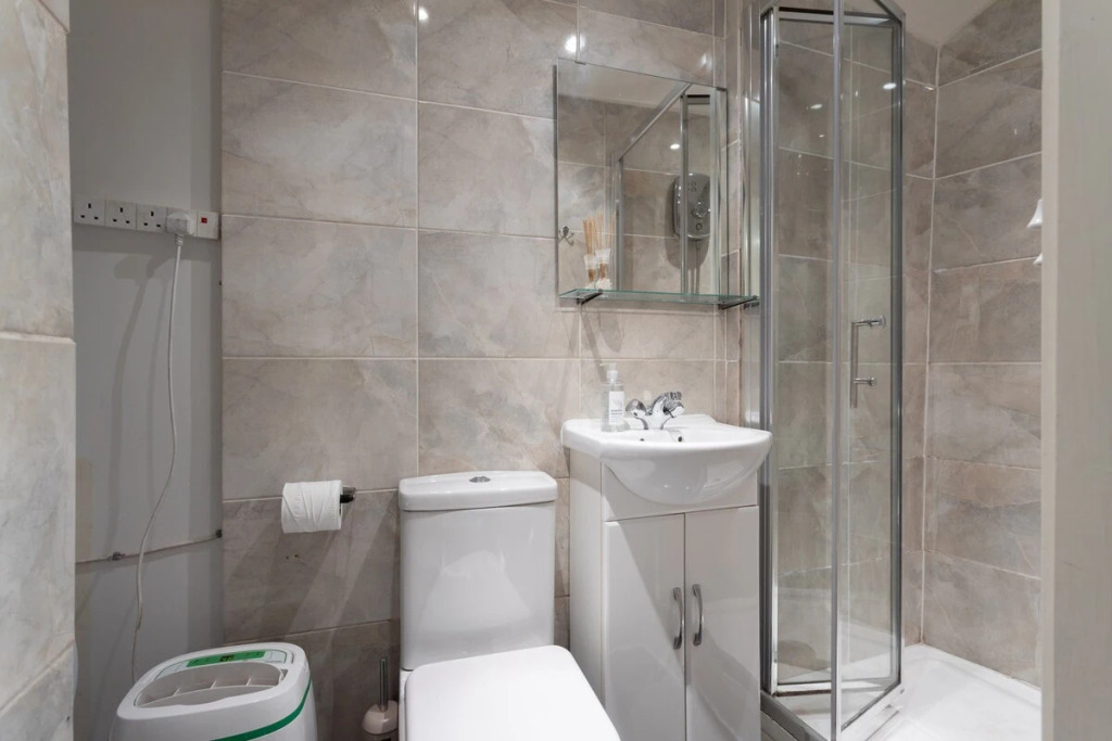 Zone 1 | Private | Fast wifi