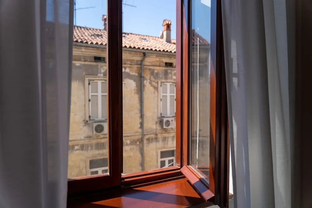 Aurora Rooms B&B Pula