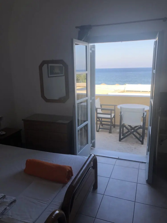 Tarelis Beach Apartments & Studios