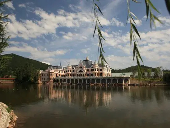 Bianshihada Ecological Farm