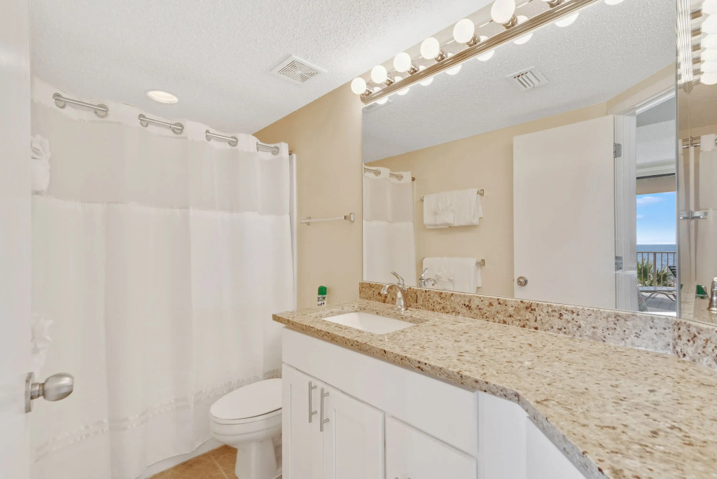 Bluewater 301: Third floor, corner unit., Orange Beach