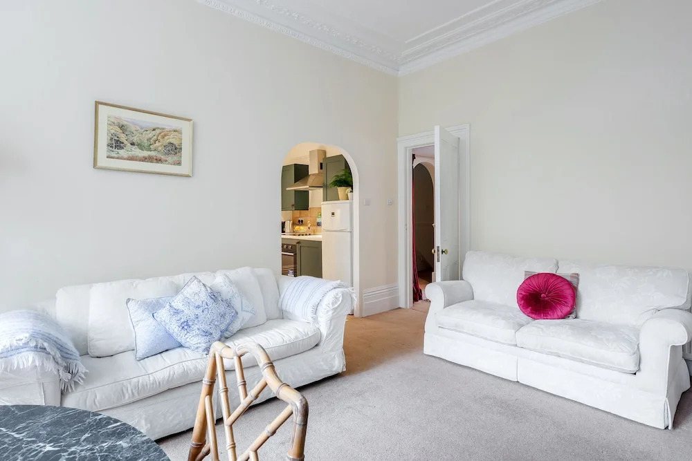 Charming Grand One bedroom