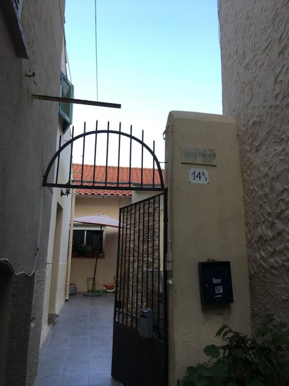 Studio in Antibes, With Furnished Terrace and Wifi - 500 m From the Be
