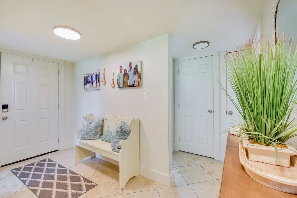 Miramar Beach Condo w/ Pool Access: Walk to Beach!