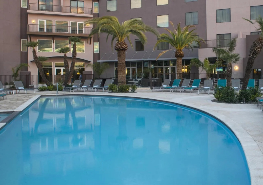 Sheraton Mesa Hotel at Wrigleyville West