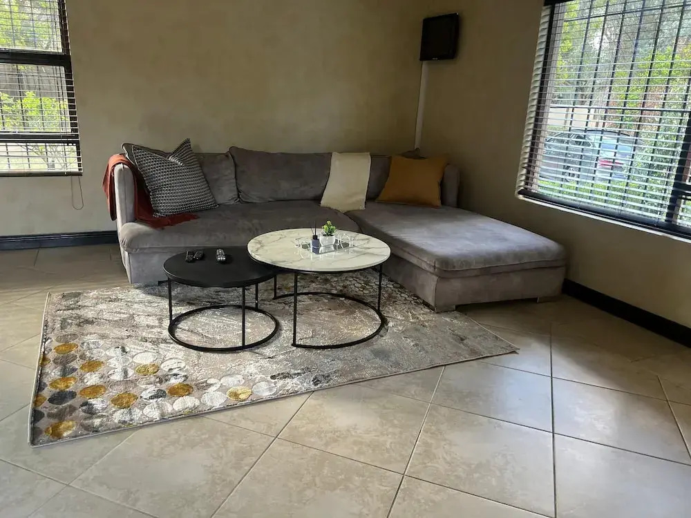 Fourways Luxury 5-Bed Home