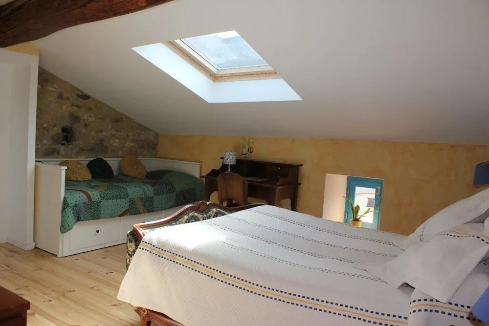 Chez Ghislaine à lOustal