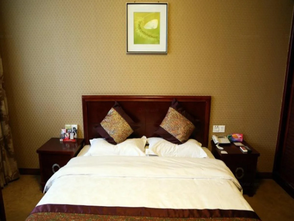 GreenTree Alliance Jiangsu Wuxi Yixing Jinsanjiao Bus Station Hotel