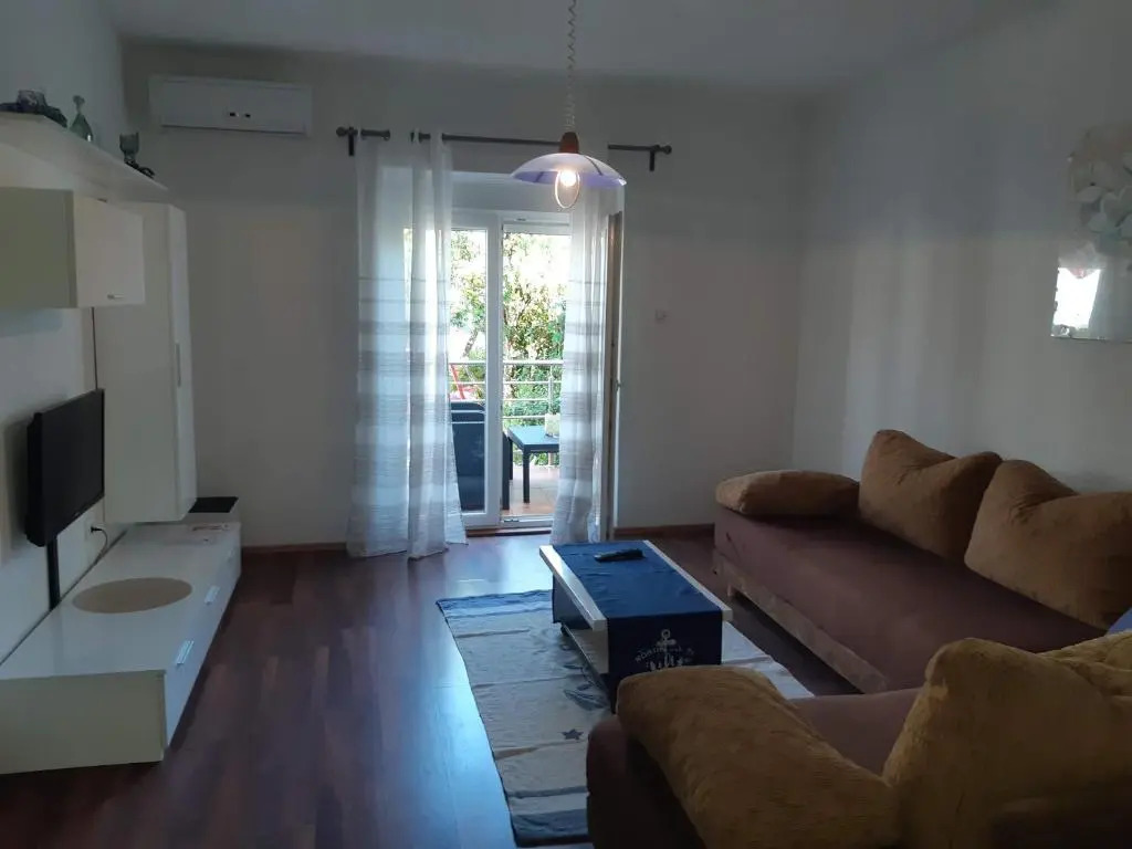 Apartments Lola