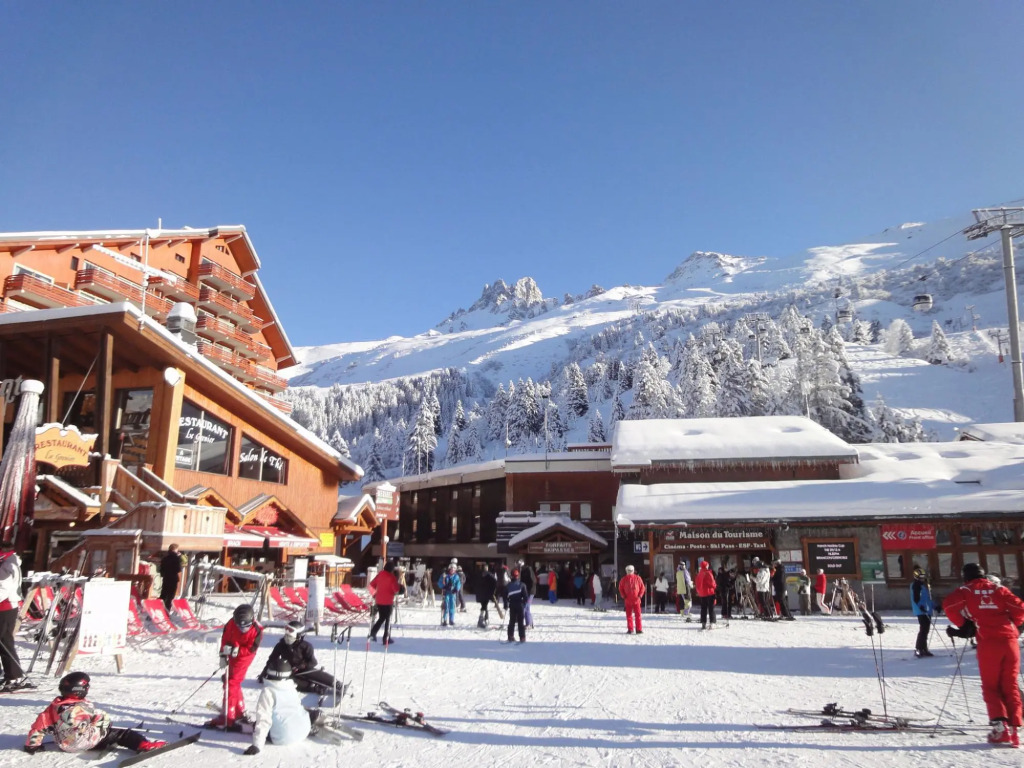 Scenic Apartment near Ski Area in Meribel