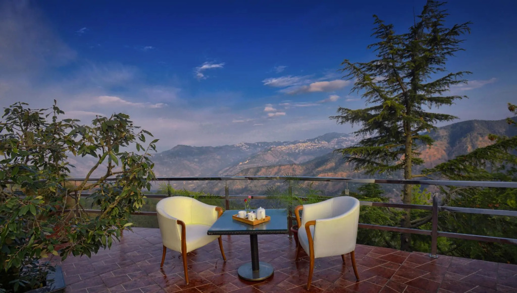 TreeHouse Chail Villas