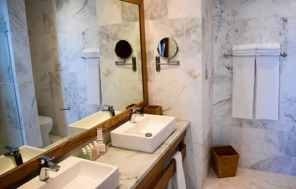 Sunrise Suites 1 BR