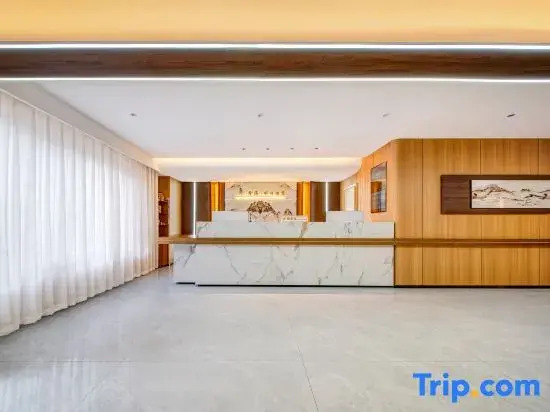 Xinhai Holiday Hotel