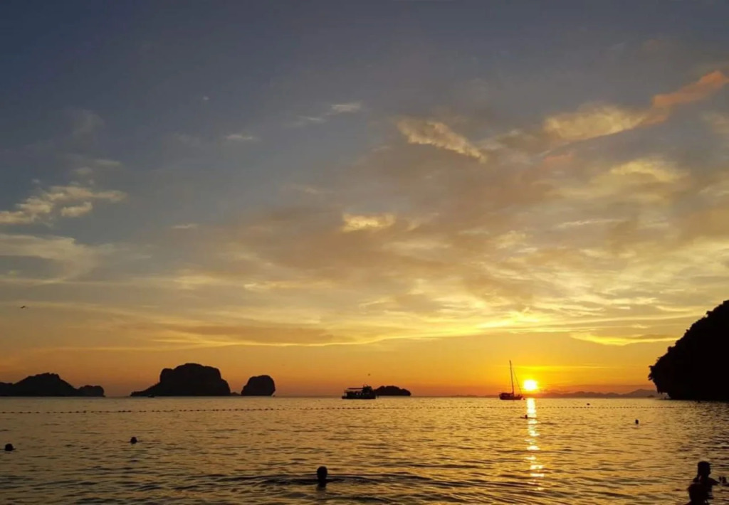 Amazing Backpackers Hostel AoNang