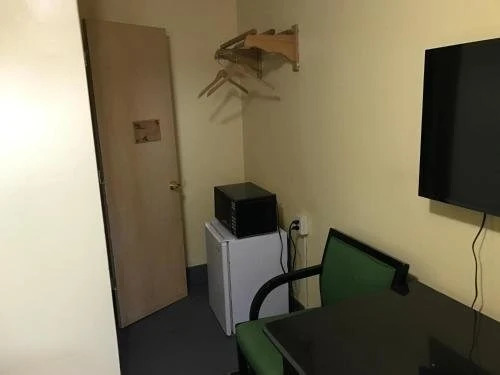 Budget Inn