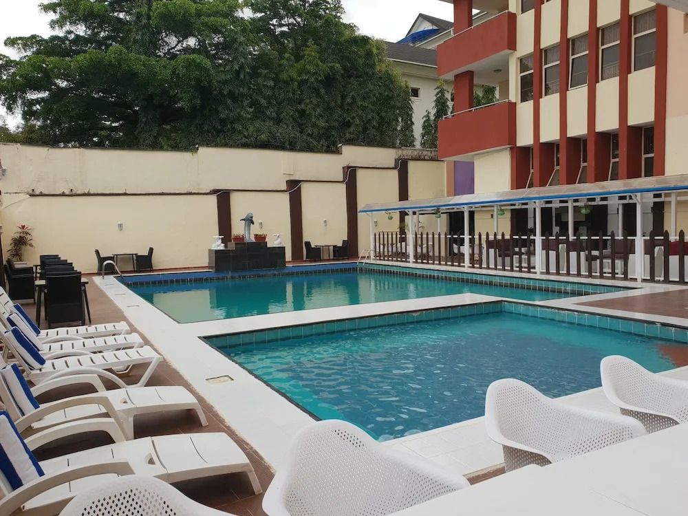 Serendib Hotel and Apartments