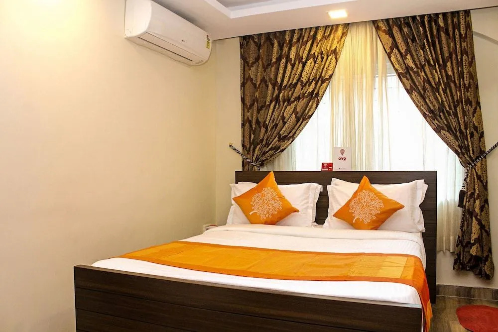 Maple Inn Budget Hotel