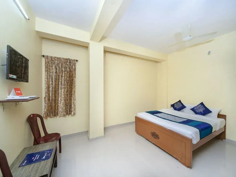 SS Residency By OYO Rooms