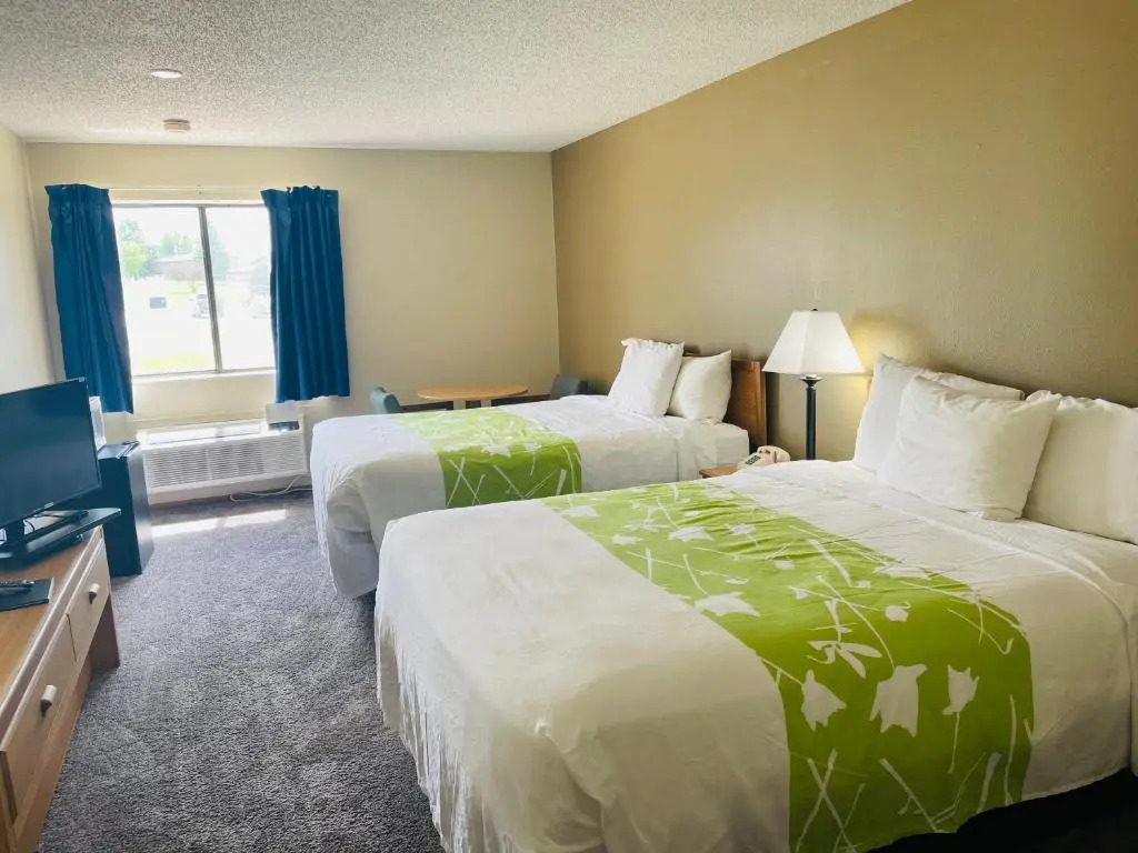 Designer Inn and Suites