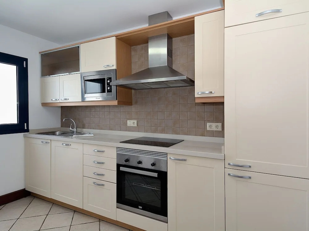 Comfortable, Attached Holiday Home With Private Pool and Near the sea