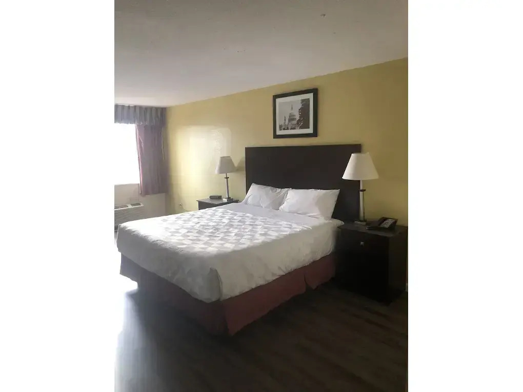 America's Inn